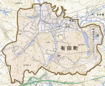 戸矢とその周辺の地図。町の範囲を重ねている