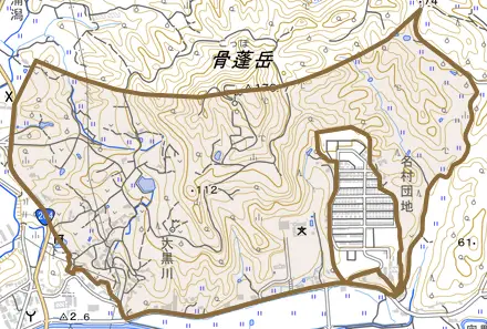 黒川町大黒川とその周辺の地図。町の範囲を重ねている