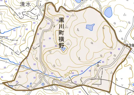 黒川町横野とその周辺の地図。町の範囲を重ねている