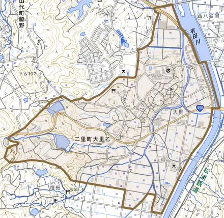 二里町大里乙とその周辺の地図。町の範囲を重ねている