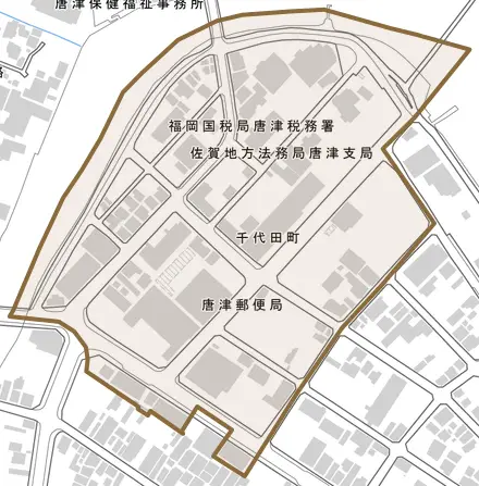 千代田町とその周辺の地図。町の範囲を重ねている
