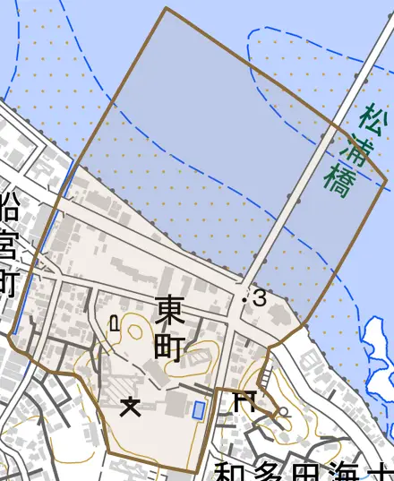 東町とその周辺の地図。町の範囲を重ねている
