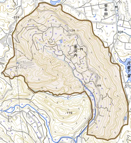重河内とその周辺の地図。町の範囲を重ねている