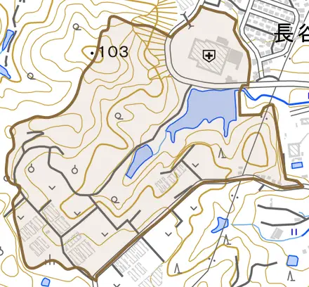 和多田とその周辺の地図。町の範囲を重ねている