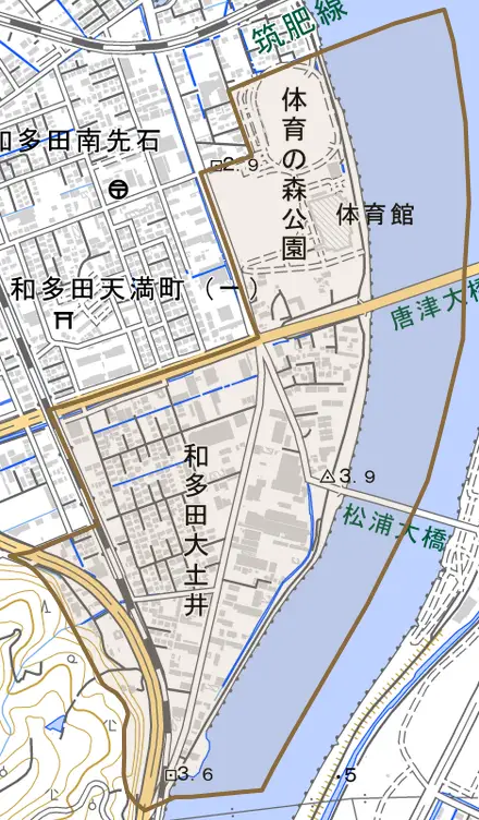 和多田大土井とその周辺の地図。町の範囲を重ねている