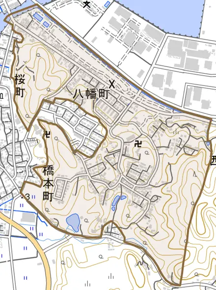八幡町とその周辺の地図。町の範囲を重ねている