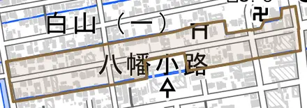 八幡小路とその周辺の地図。町の範囲を重ねている