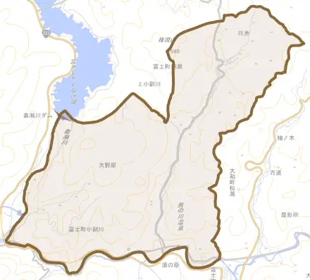 富士町大字小副川とその周辺の地図。町の範囲を重ねている