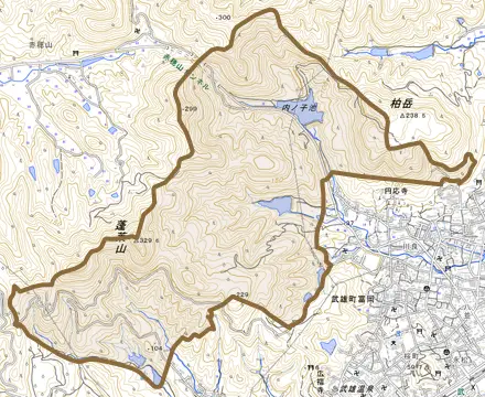 武雄町大字富岡とその周辺の地図。町の範囲を重ねている