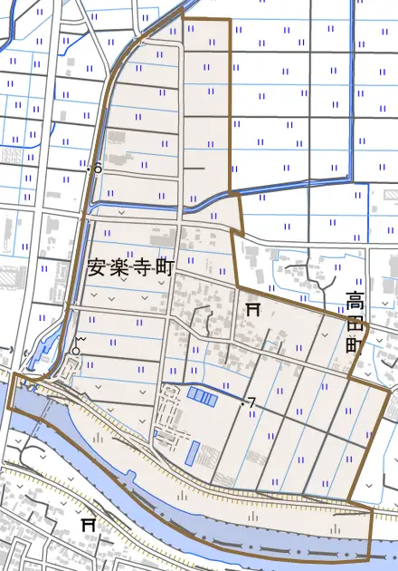 安楽寺町とその周辺の地図。町の範囲を重ねている