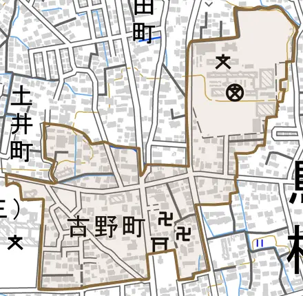 古野町とその周辺の地図。町の範囲を重ねている