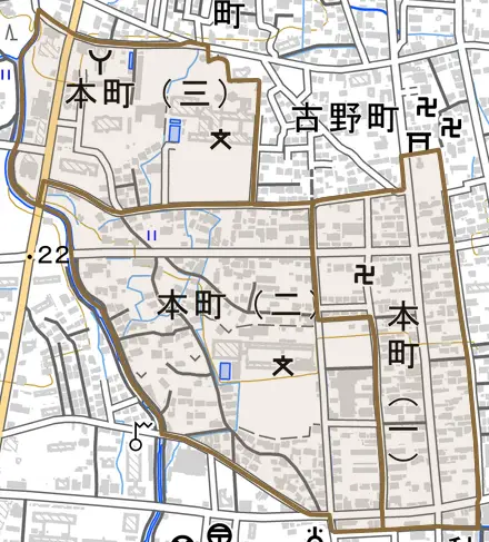本町とその周辺の地図。町の範囲を重ねている