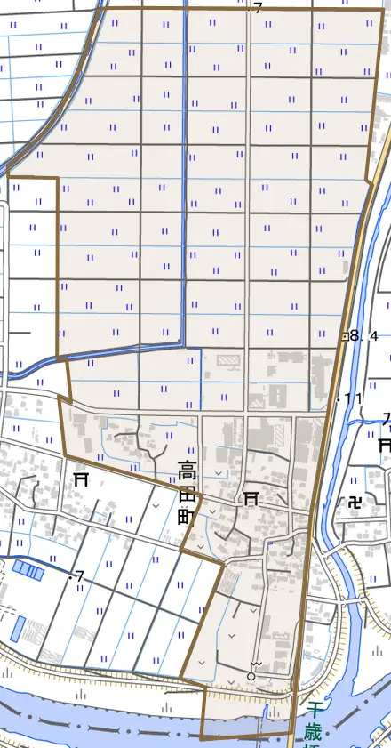 高田町とその周辺の地図。町の範囲を重ねている