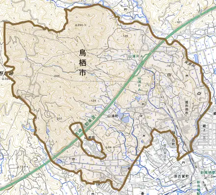 山浦町とその周辺の地図。町の範囲を重ねている