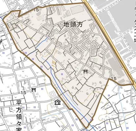 大字地頭方とその周辺の地図。町の範囲を重ねている