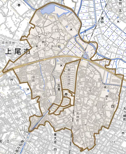 大字瓦葺とその周辺の地図。町の範囲を重ねている