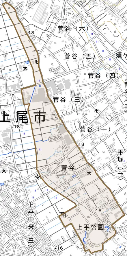 大字菅谷とその周辺の地図。町の範囲を重ねている