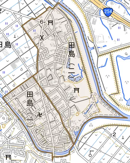 田島とその周辺の地図。町の範囲を重ねている