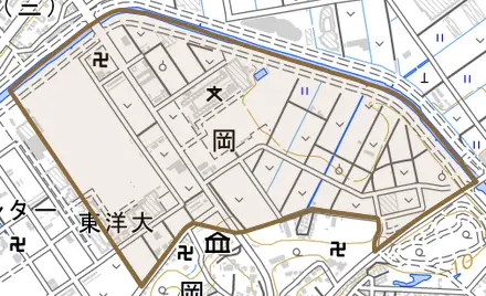 大字岡とその周辺の地図。町の範囲を重ねている