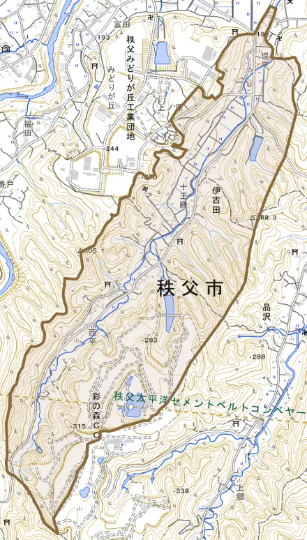 伊古田とその周辺の地図。町の範囲を重ねている