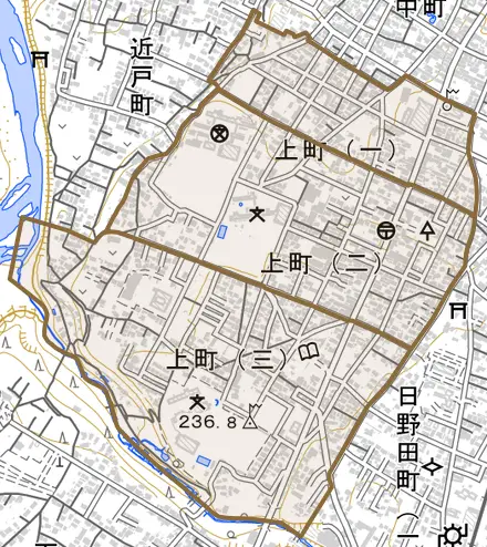 上町とその周辺の地図。町の範囲を重ねている