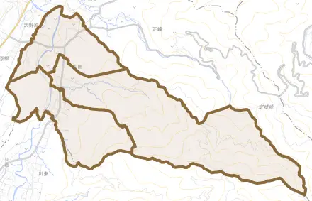 山田とその周辺の地図。町の範囲を重ねている