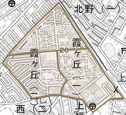霞ケ丘とその周辺の地図。町の範囲を重ねている