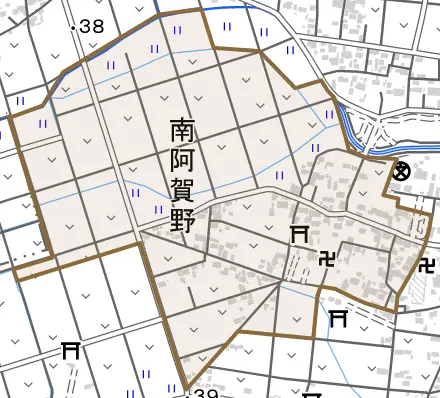 南阿賀野とその周辺の地図。町の範囲を重ねている