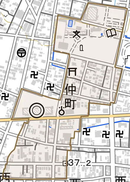 仲町とその周辺の地図。町の範囲を重ねている