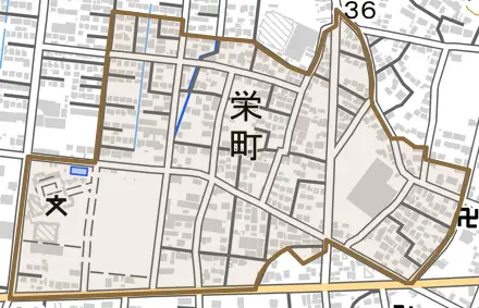 栄町とその周辺の地図。町の範囲を重ねている