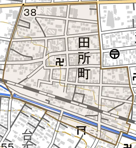 田所町とその周辺の地図。町の範囲を重ねている