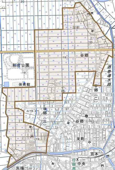 大字谷郷とその周辺の地図。町の範囲を重ねている