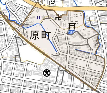 原町とその周辺の地図。町の範囲を重ねている