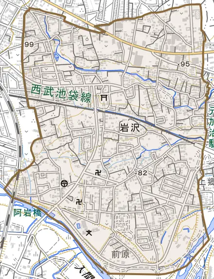 大字岩沢とその周辺の地図。町の範囲を重ねている