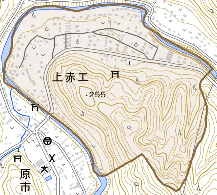大字上赤工とその周辺の地図。町の範囲を重ねている