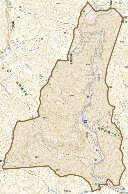 大字坂元とその周辺の地図。町の範囲を重ねている