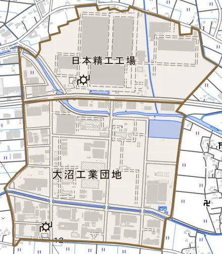 大沼とその周辺の地図。町の範囲を重ねている