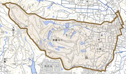 大字小用とその周辺の地図。町の範囲を重ねている