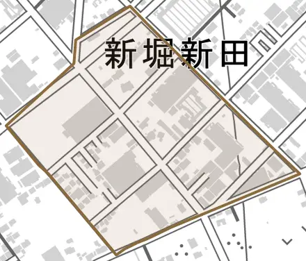 大字新堀新田とその周辺の地図。町の範囲を重ねている
