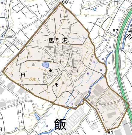 大字馬引沢とその周辺の地図。町の範囲を重ねている