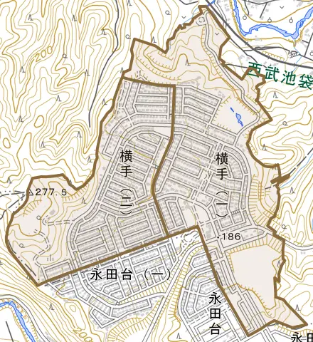 横手とその周辺の地図。町の範囲を重ねている