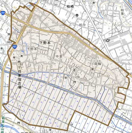 大字下野本とその周辺の地図。町の範囲を重ねている