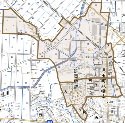 児玉町八幡山とその周辺の地図。町の範囲を重ねている