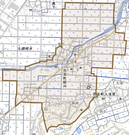 児玉町蛭川とその周辺の地図。町の範囲を重ねている