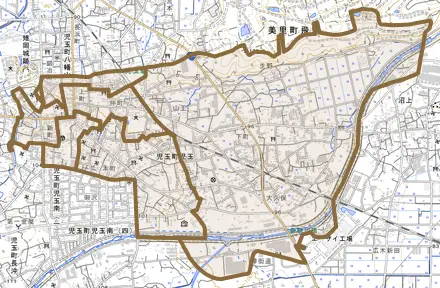 児玉町児玉とその周辺の地図。町の範囲を重ねている
