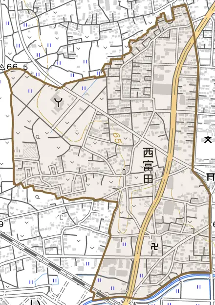 西富田とその周辺の地図。町の範囲を重ねている