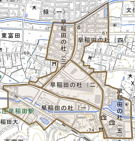 早稲田の杜とその周辺の地図。町の範囲を重ねている