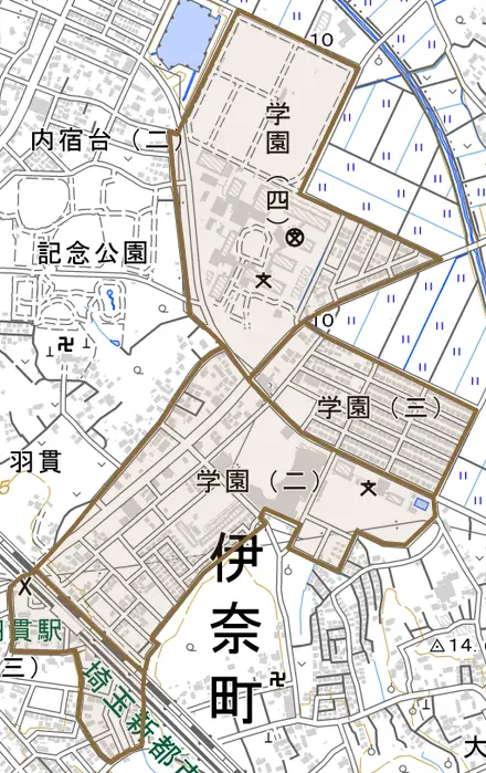 学園とその周辺の地図。町の範囲を重ねている
