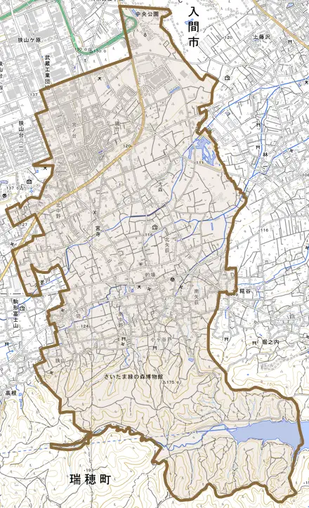 宮寺とその周辺の地図。町の範囲を重ねている