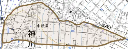 大字中新里とその周辺の地図。町の範囲を重ねている
